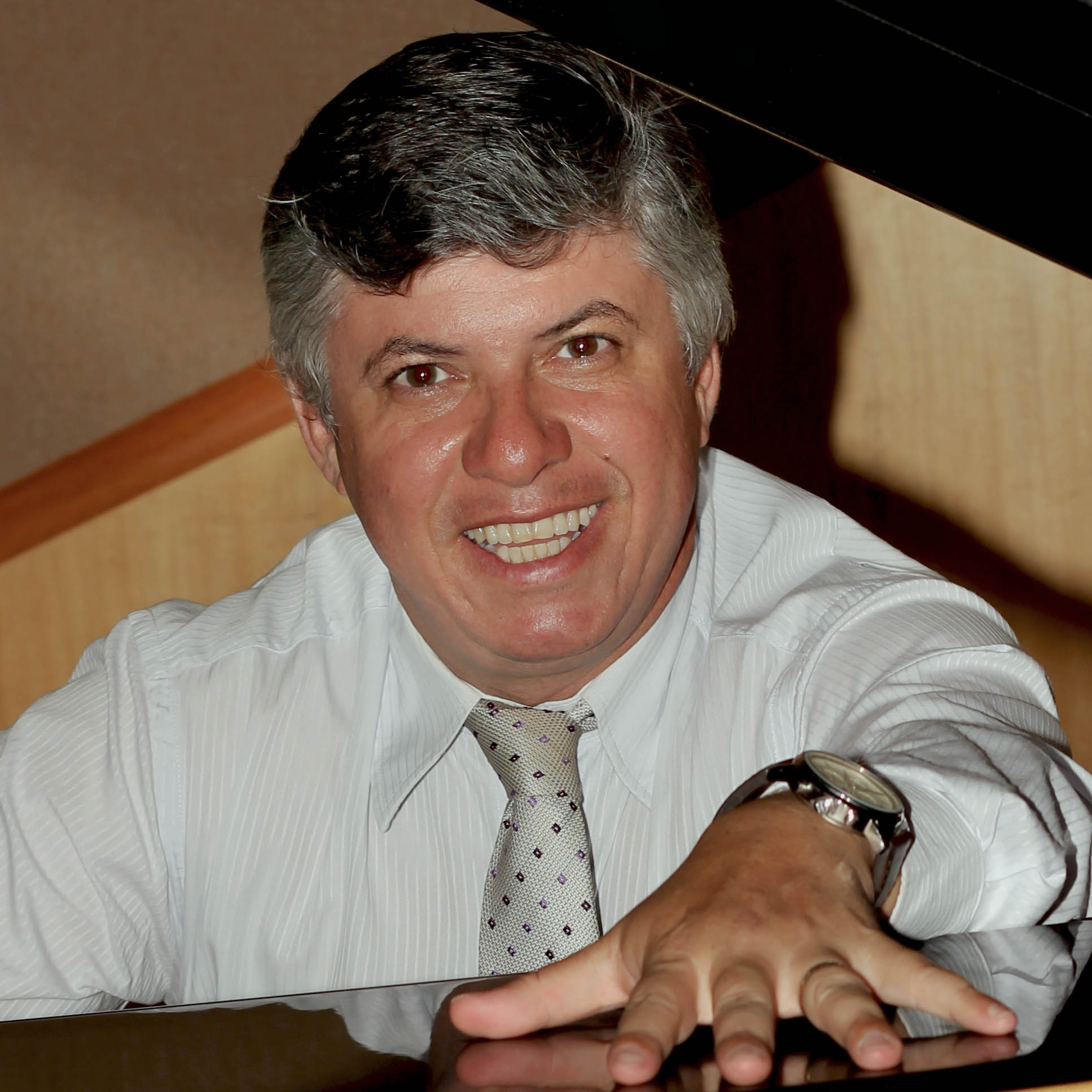 Maestro Edison Ferreira